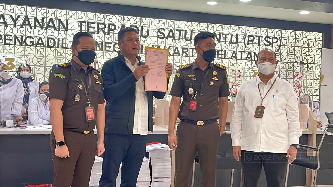 Photo of Kejagung Limpahkan Berkas Ferdy Sambo Cs Ke PN Jaksel
