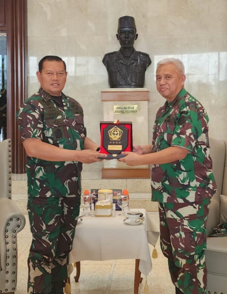 Photo of Panglima TNI Apresiasi Sinergitas JAM Pidmil