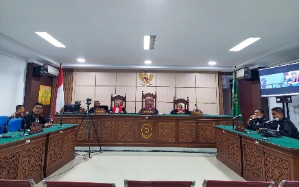 Photo of Hakim Perintahkan Jaksa Gelar Sidang Korupsi TPA Sabang