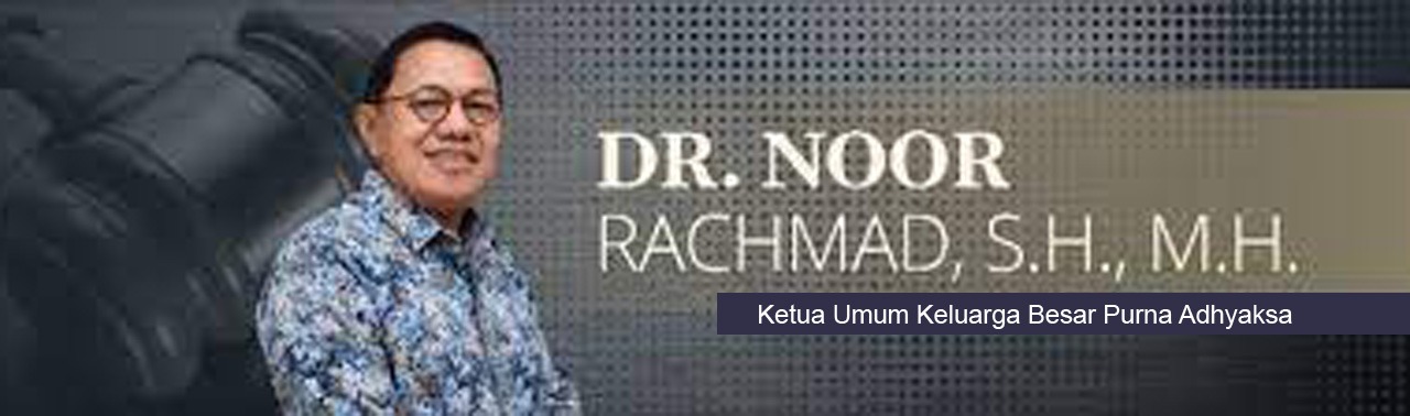 Photo of Dr Noor Rachmad dan Barita Simanjuntak Anggota Tim Reformasi Hukum