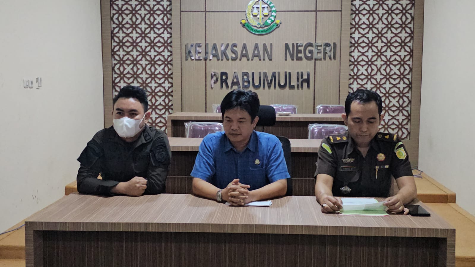 Photo of Kejari Prabumulih Jemput Paksa Tersangka Dugaan Korupsi E-Warung