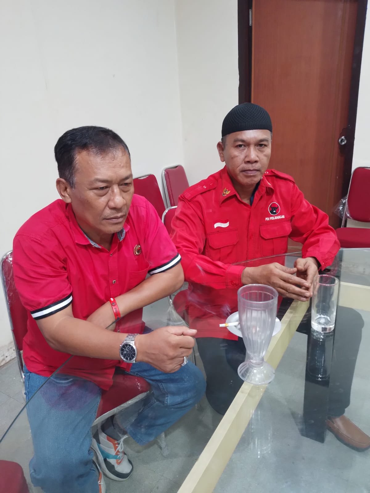Photo of Forum Kader Senior Partai Minta Rapidin Klarifikasi Kasus Hukum Yang Viral