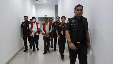 Photo of Kejati Jabar Tahan Rektor dan Mantan Rektor Kampus Swasta