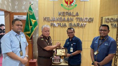 Photo of JPN Kejati Papua Barat Kawal Program PT. Pertamina Patra Niaga