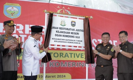 Choirun Parapat Juru Damai Warga Yang Berselisih Paham