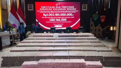 Photo of PT. PSMI Titipkan Duit Rp. 1 T Ke Kejagung